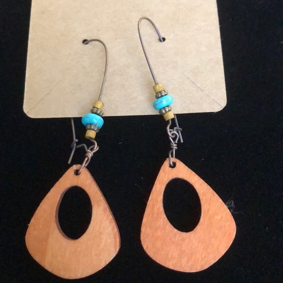 EARTHY WOOD AND TURQUOISE EARRINGS NWT - Picture 1 of 4
